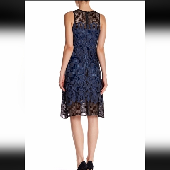 Julia Jordan Embroidered Applique Fit and Flare Dress Size 8 - Picture 2 of 13